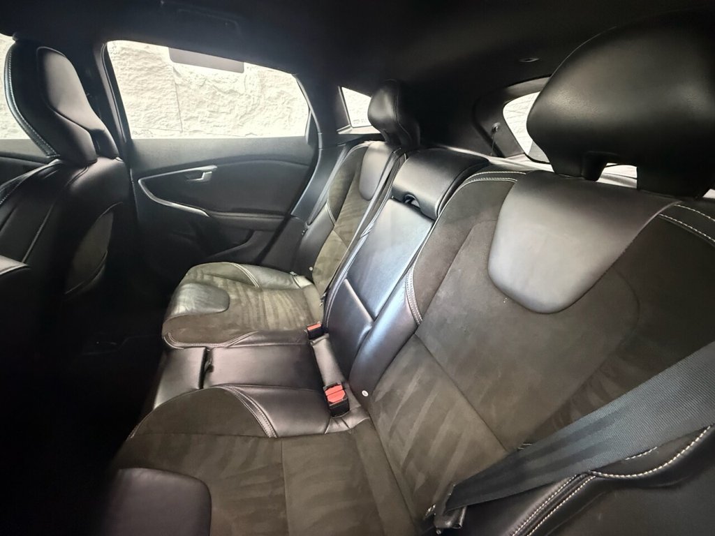 Used Volvo V40 2015 for sale - 78043951: Photo 9