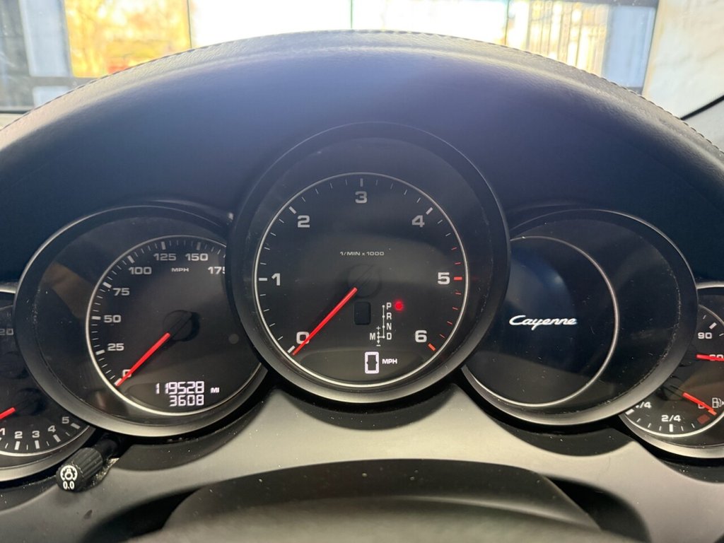 Used Porsche Cayenne 2013 for sale - 76703790: Photo 17