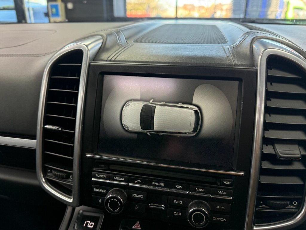 Used Porsche Cayenne 2013 for sale - 76703790: Photo 19