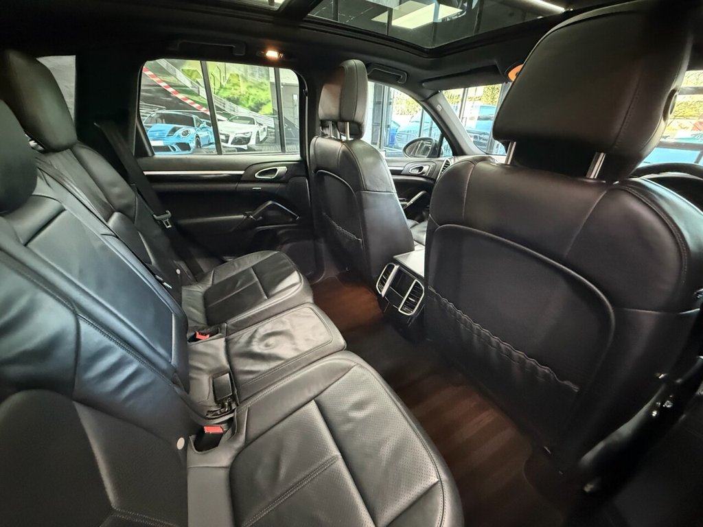 Used Porsche Cayenne 2013 for sale - 76703790: Photo 5