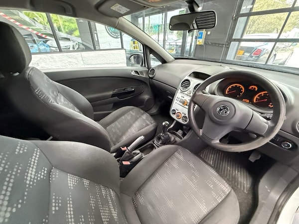 Used Vauxhall Corsa 2014 for sale - 76185120: Photo 16