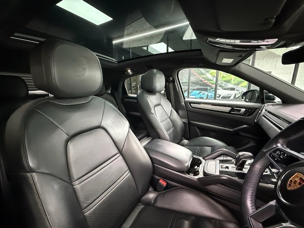 Used Porsche Cayenne 2019 for sale - 75666310: Photo 6