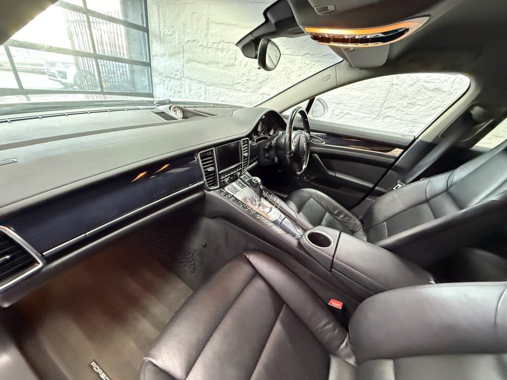 Used Porsche Panamera 2010 for sale - 76868195: Photo 12