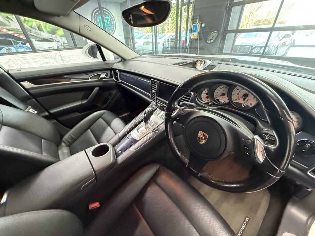 Used Porsche Panamera 2010 for sale - 76868195: Photo 15