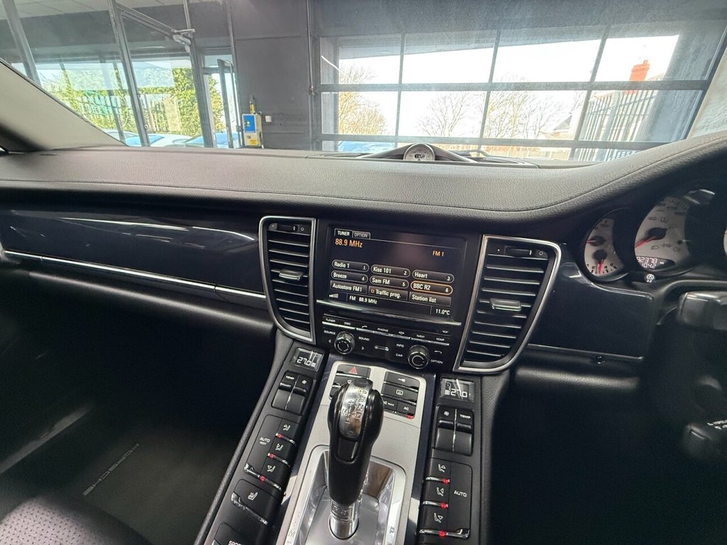 Used Porsche Panamera 2010 for sale - 76868195: Photo 18