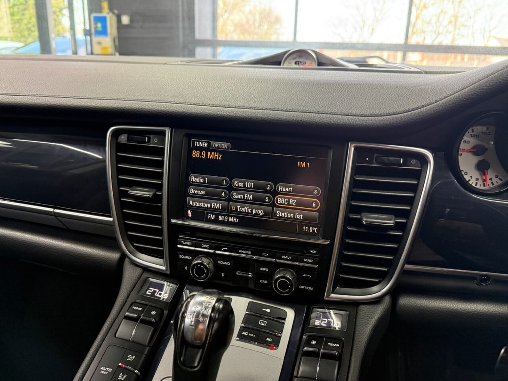Used Porsche Panamera 2010 for sale - 76868195: Photo 24