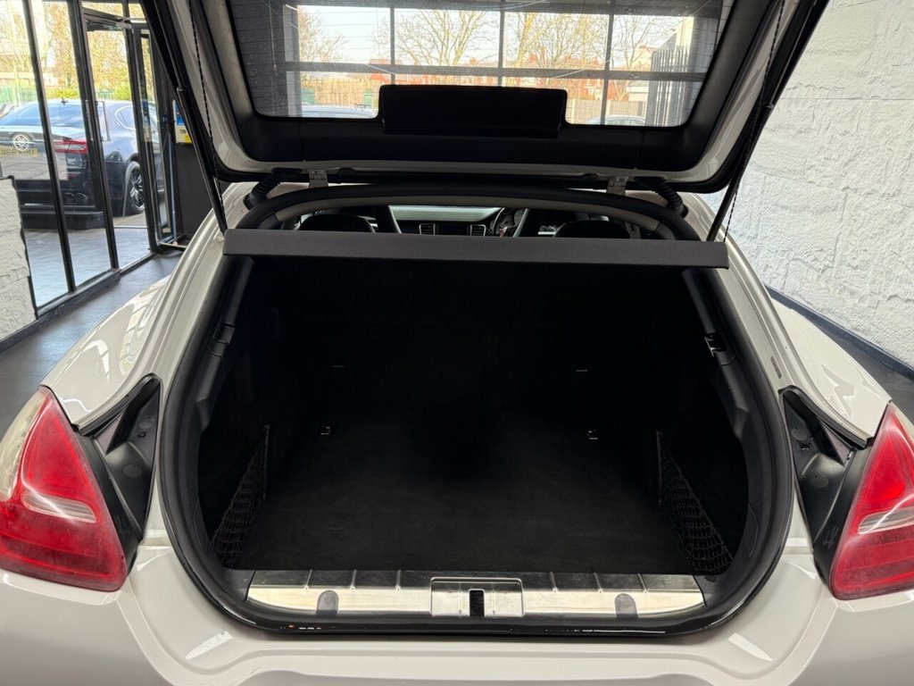 Used Porsche Panamera 2010 for sale - 76868195: Photo 31