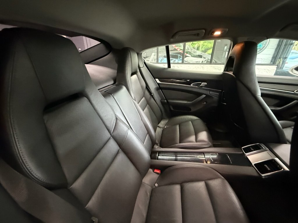 Used Porsche Panamera 2010 for sale - 76868195: Photo 6