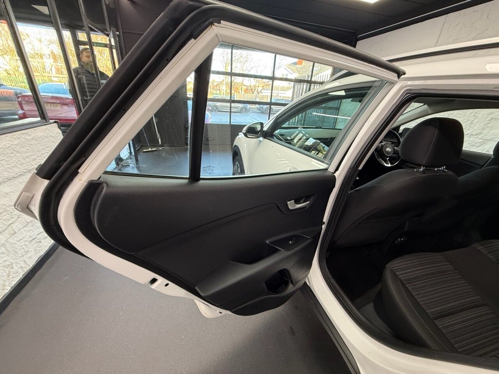 Used Kia Stonic 2019 for sale - 76934508: Photo 19