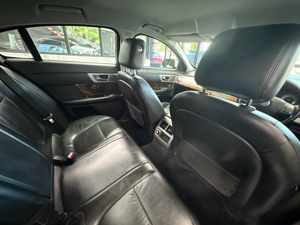 Used Jaguar XF 2010 for sale - 77110987: Photo 17