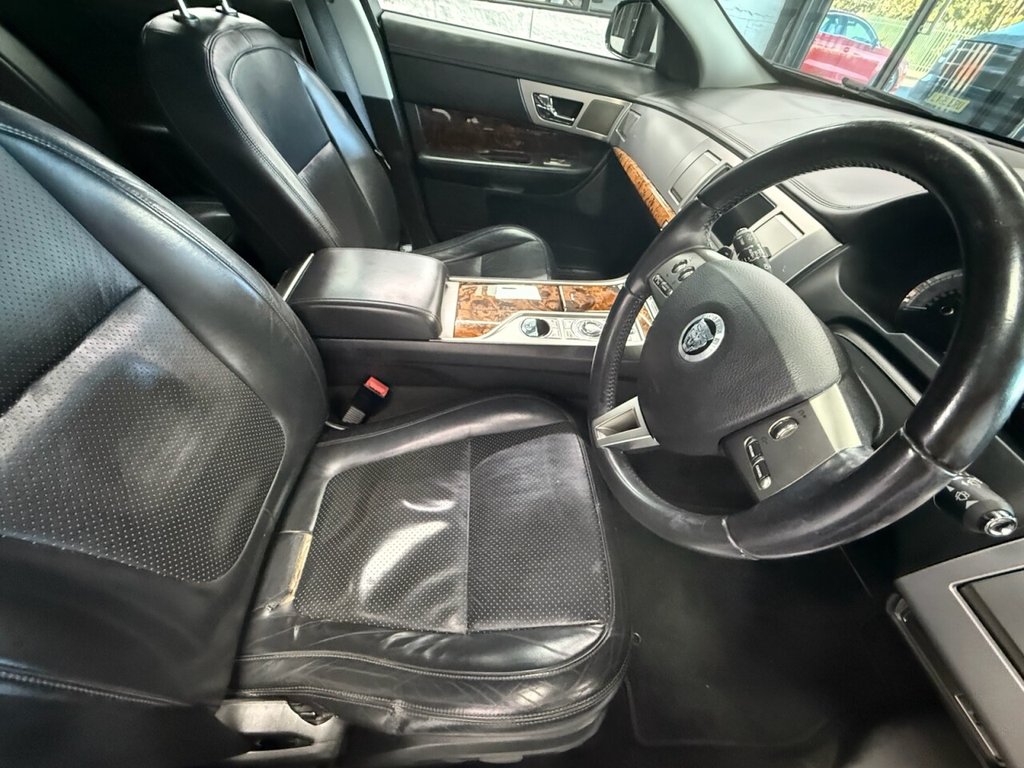 Used Jaguar XF 2010 for sale - 77110987: Photo 23