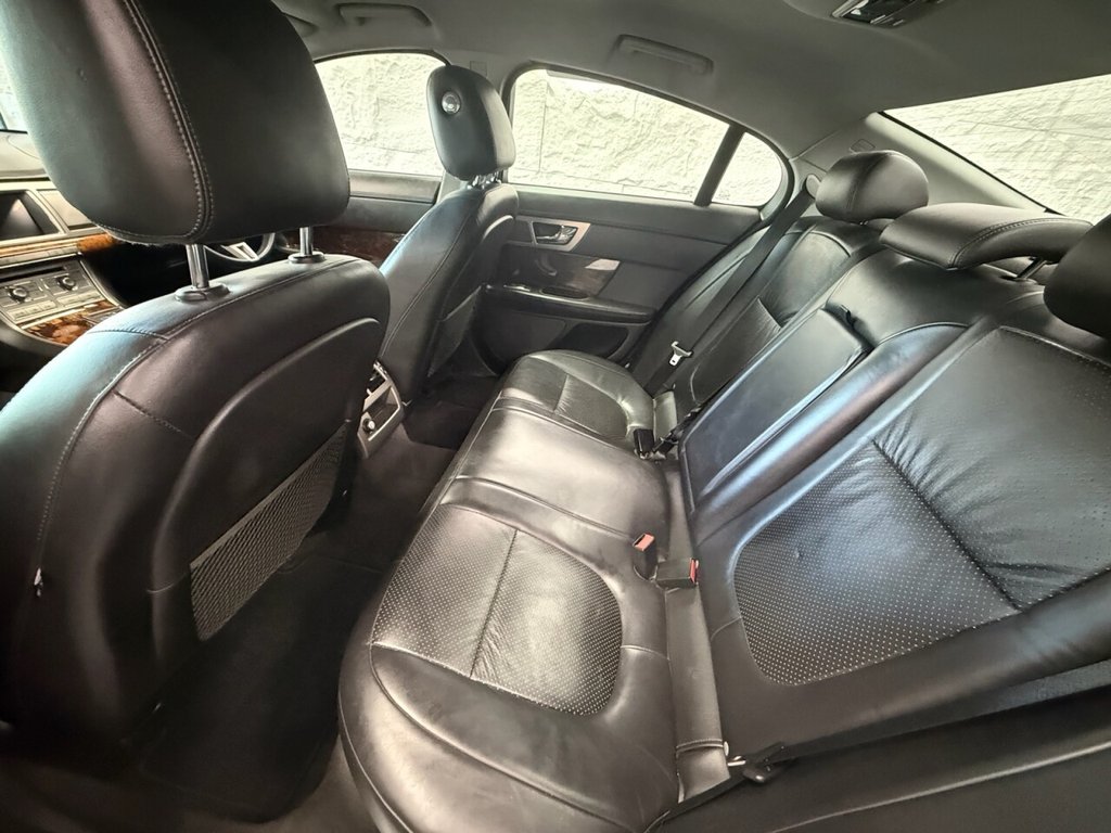 Used Jaguar XF 2010 for sale - 77110987: Photo 27