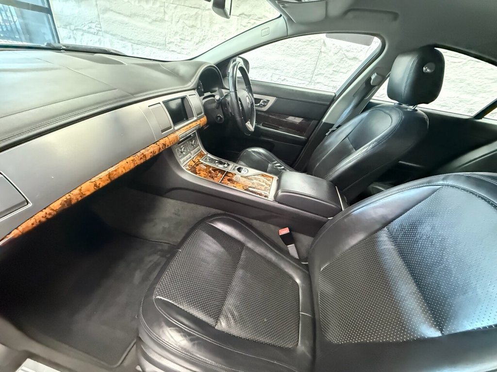 Used Jaguar XF 2010 for sale - 77110987: Photo 31