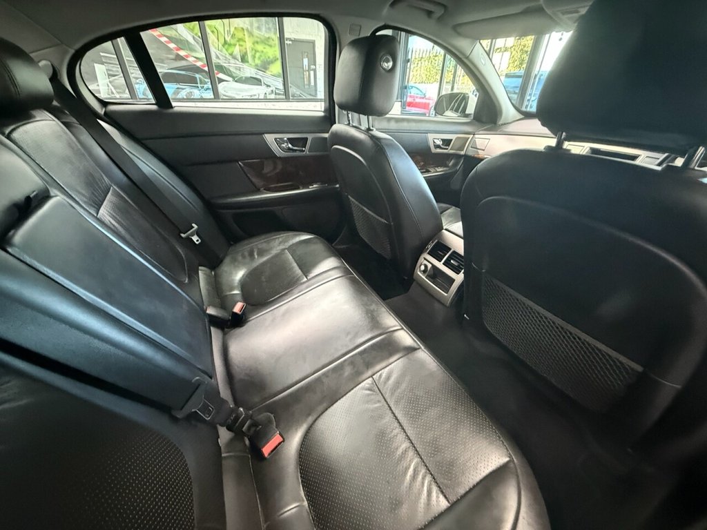 Used Jaguar XF 2010 for sale - 77110987: Photo 8