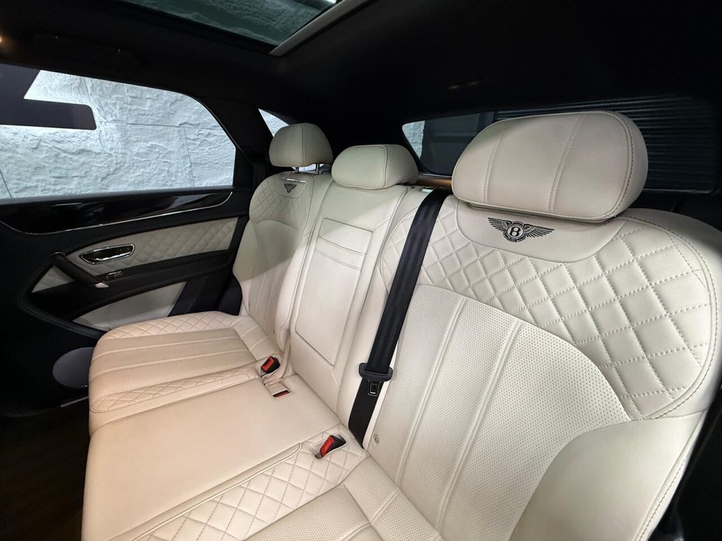 Used Bentley Bentayga 2016 for sale - 77341250: Photo 11