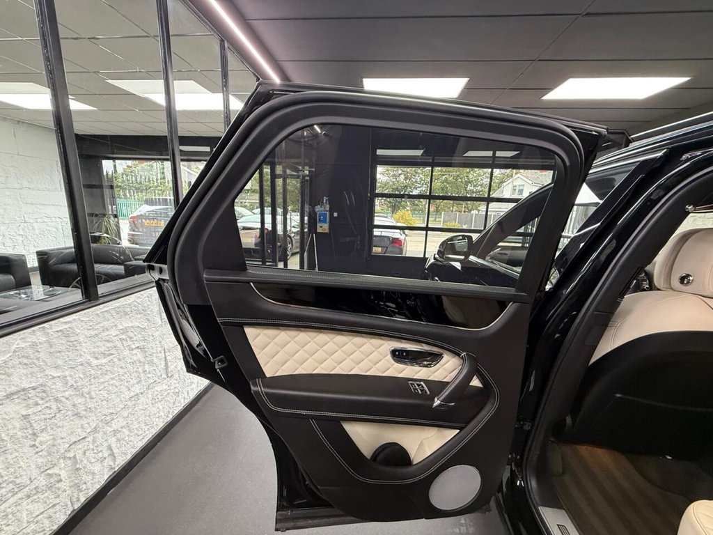 Used Bentley Bentayga 2016 for sale - 77341250: Photo 37