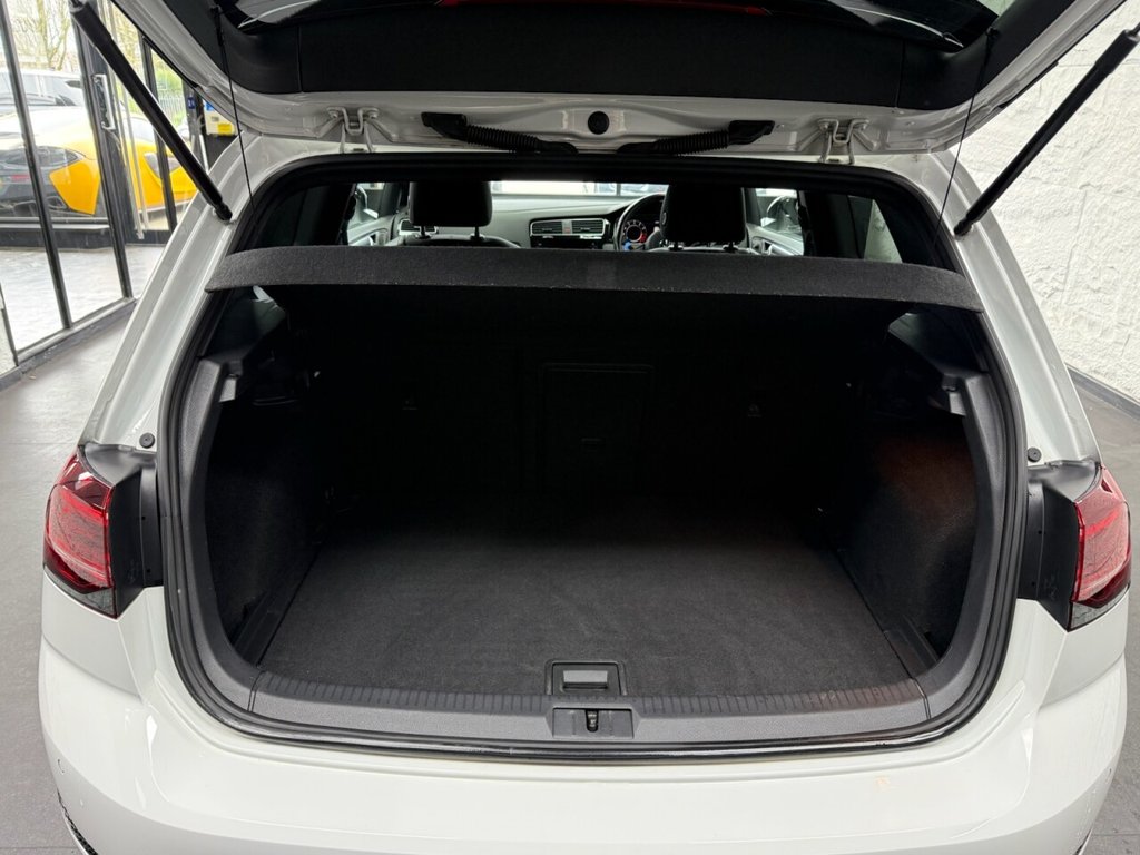 Used Volkswagen Golf 2019 for sale - 77905269: Photo 28