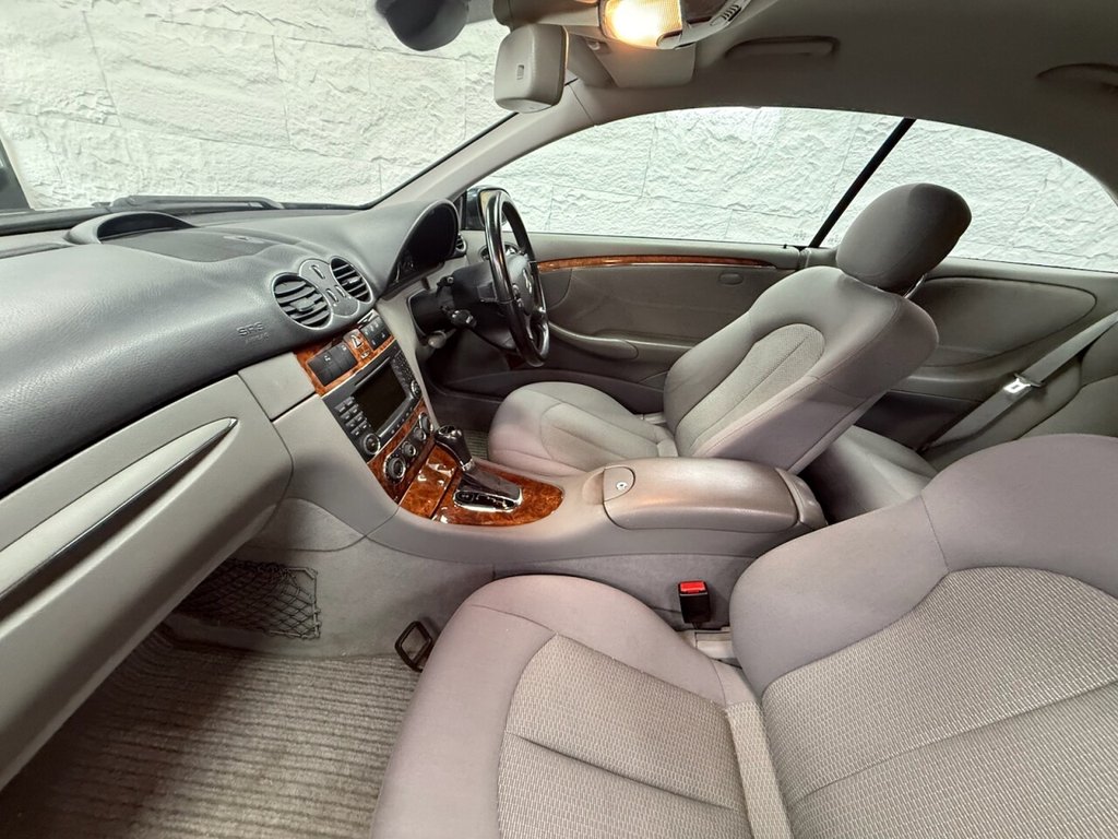 Used Mercedes-Benz CLK 2008 for sale - 76591025: Photo 7