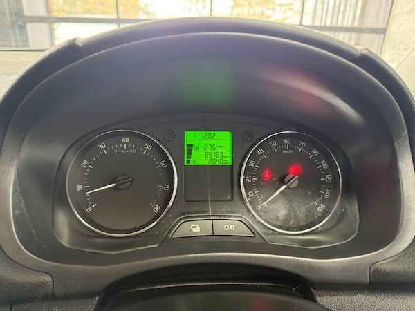 Used Skoda Roomster 2011 for sale - 76235780: Photo 20