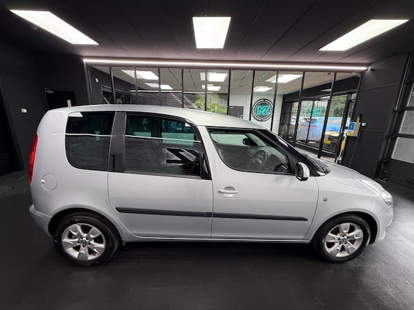 Used Skoda Roomster 2011 for sale - 76235780: Photo 8
