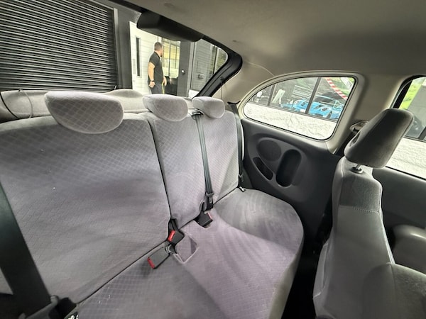 Used Nissan Micra 2003 for sale - 76210568: Photo 5
