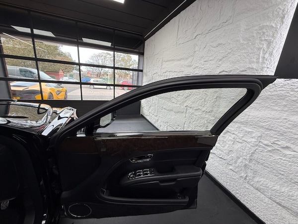 Used Bentley Mulsanne 2011 for sale - 76210316: Photo 30