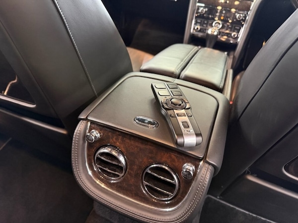 Used Bentley Mulsanne 2011 for sale - 76210316: Photo 32