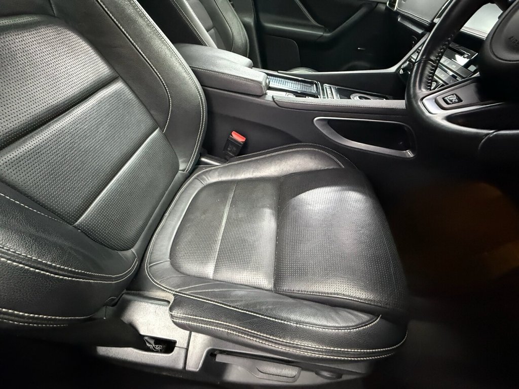 Used Jaguar F-Pace 2018 for sale - 77250657: Photo 25