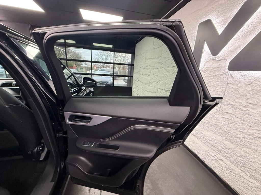 Used Jaguar F-Pace 2018 for sale - 77250657: Photo 28
