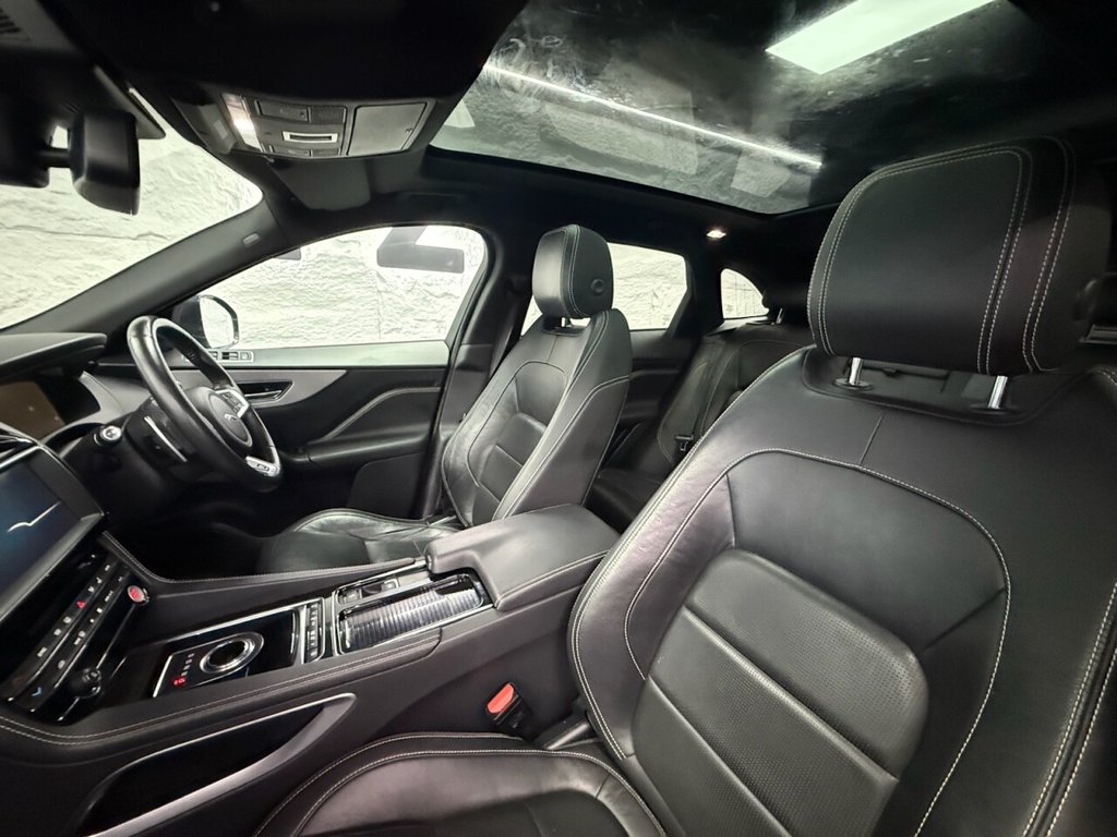 Used Jaguar F-Pace 2018 for sale - 77250657: Photo 3