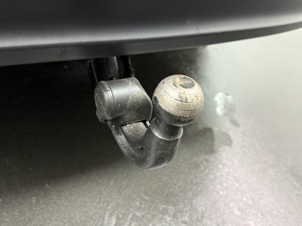 Used Jaguar F-Pace 2018 for sale - 77250657: Photo 37