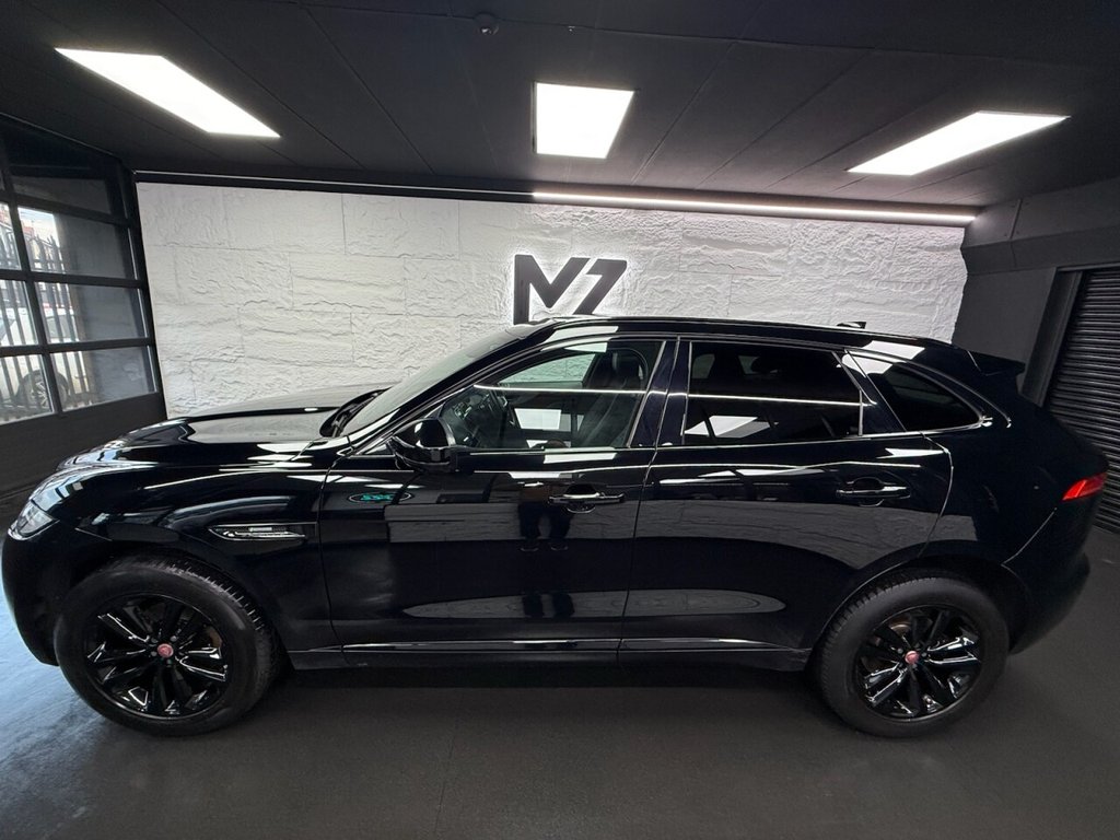 Used Jaguar F-Pace 2018 for sale - 77250657: Photo 4