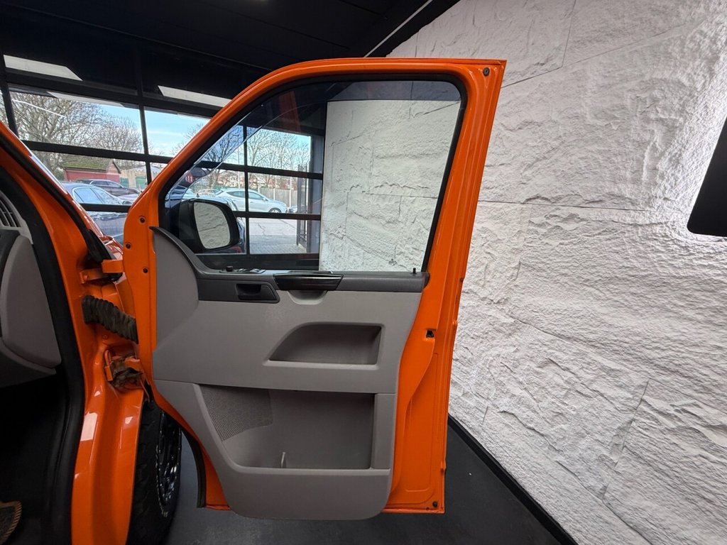 Used Volkswagen Transporter 2013 for sale - 77583079: Photo 46