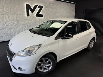 Used Peugeot 208 2013 for sale - 77734682: Photo