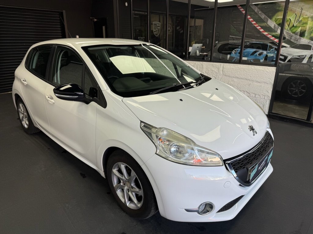 Used Peugeot 208 2013 for sale - 77734682: Photo 26