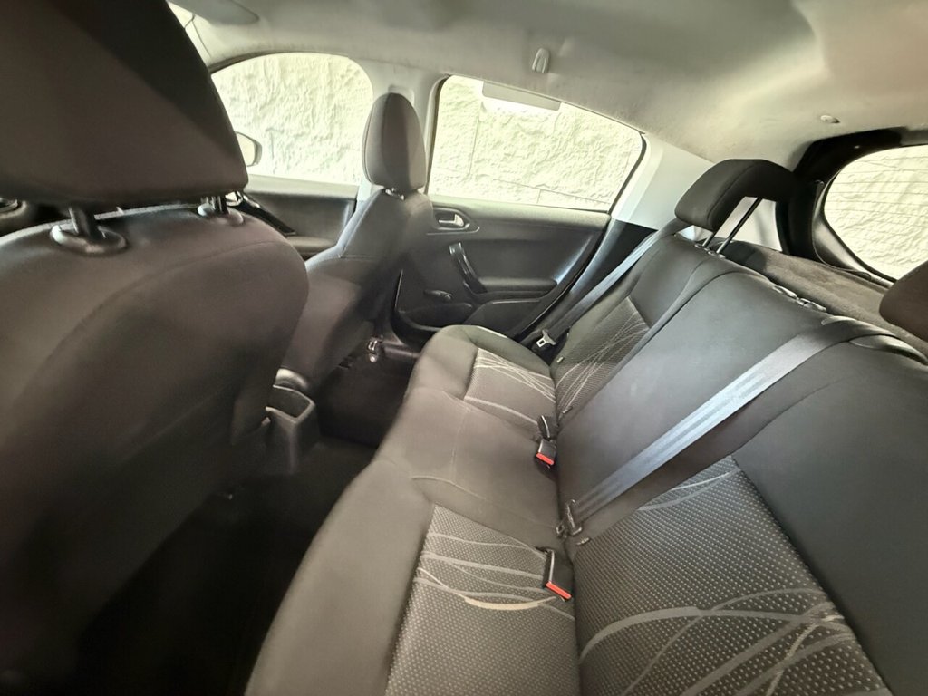Used Peugeot 208 2013 for sale - 77734682: Photo 8