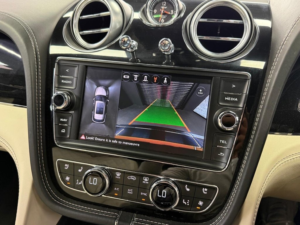 Used Bentley Bentayga 2016 for sale - 77692944: Photo 25
