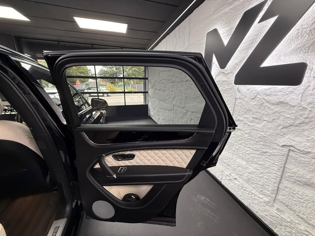 Used Bentley Bentayga 2016 for sale - 77692944: Photo 33