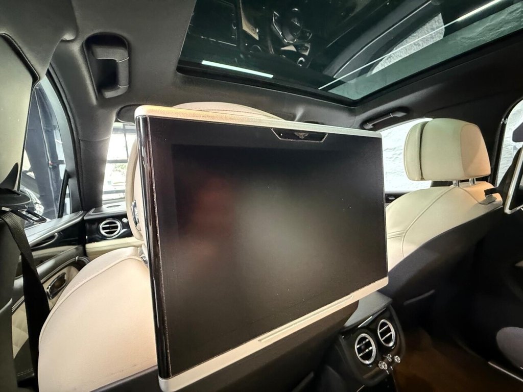 Used Bentley Bentayga 2016 for sale - 77692944: Photo 35