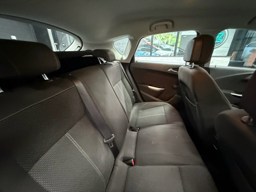 Used Vauxhall Astra 2011 for sale - 77249816: Photo 15