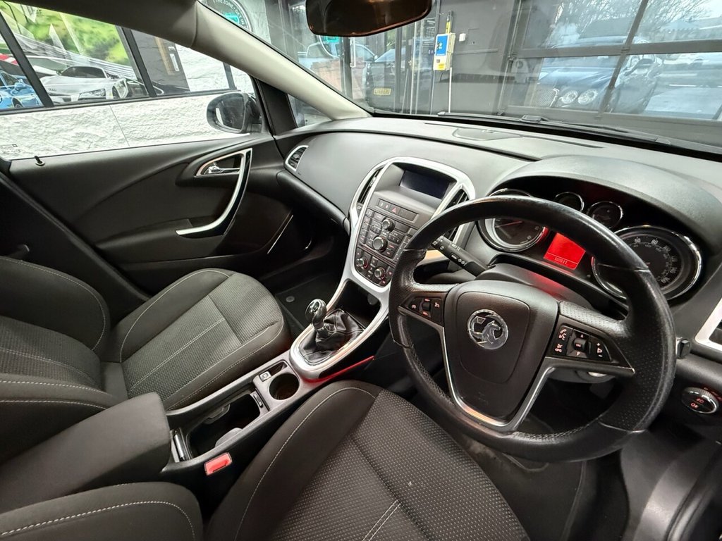 Used Vauxhall Astra 2011 for sale - 77249816: Photo 22