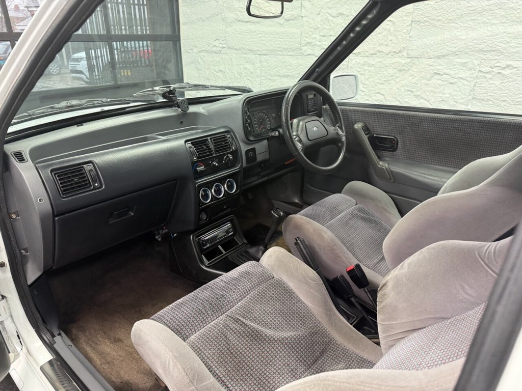 Used Ford Escort 1991 for sale - 76740767: Photo 11