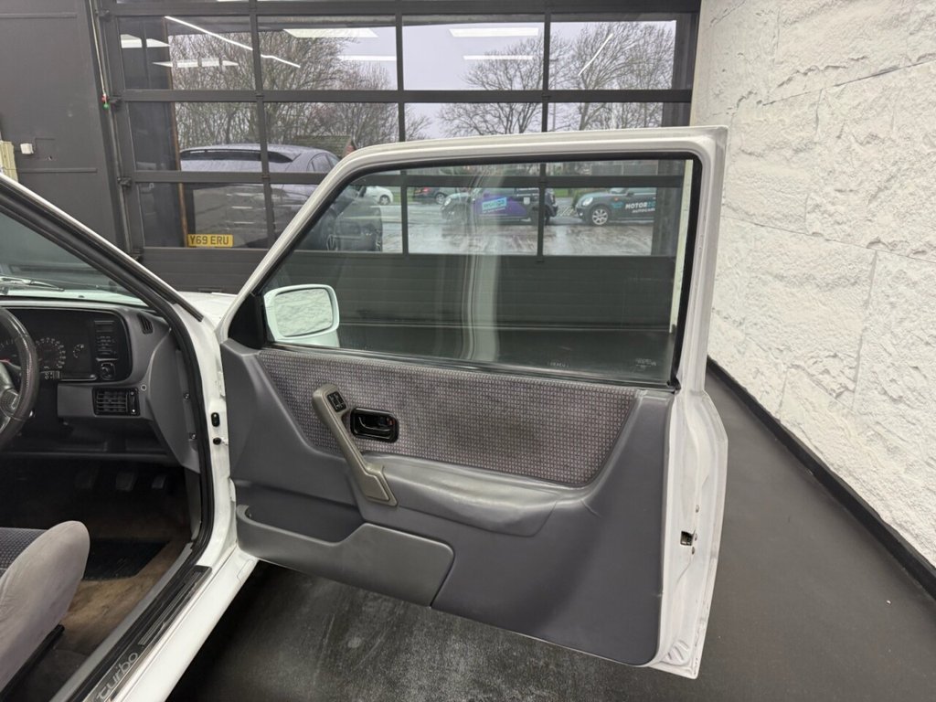 Used Ford Escort 1991 for sale - 76740767: Photo 22
