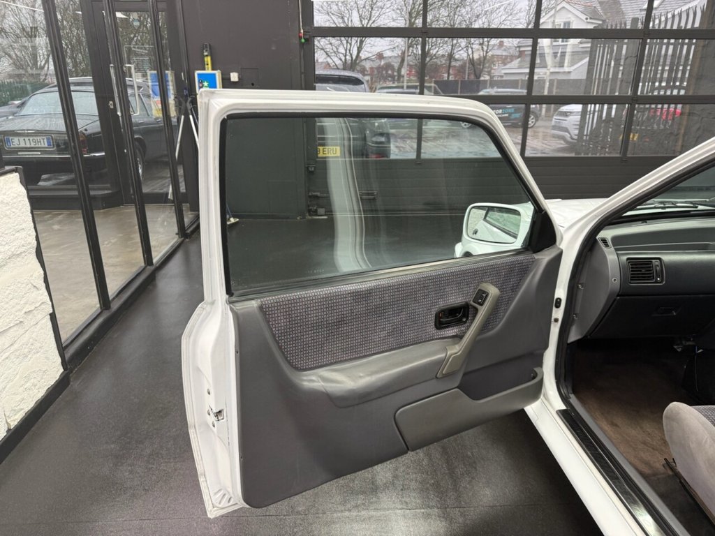 Used Ford Escort 1991 for sale - 76740767: Photo 23