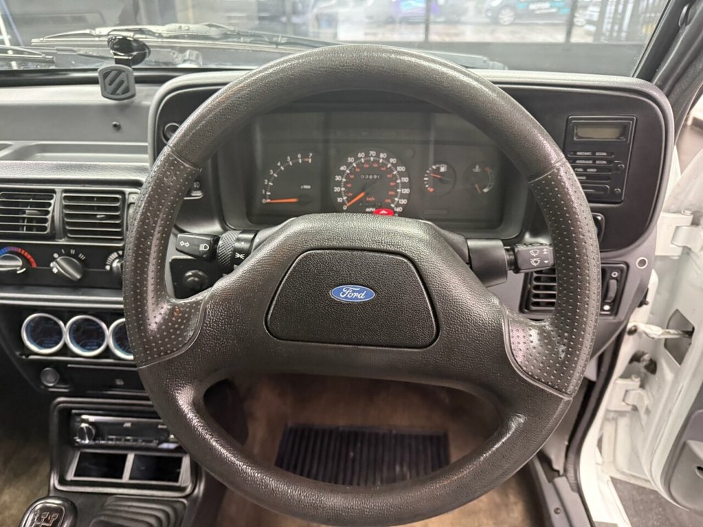 Used Ford Escort 1991 for sale - 76740767: Photo 5