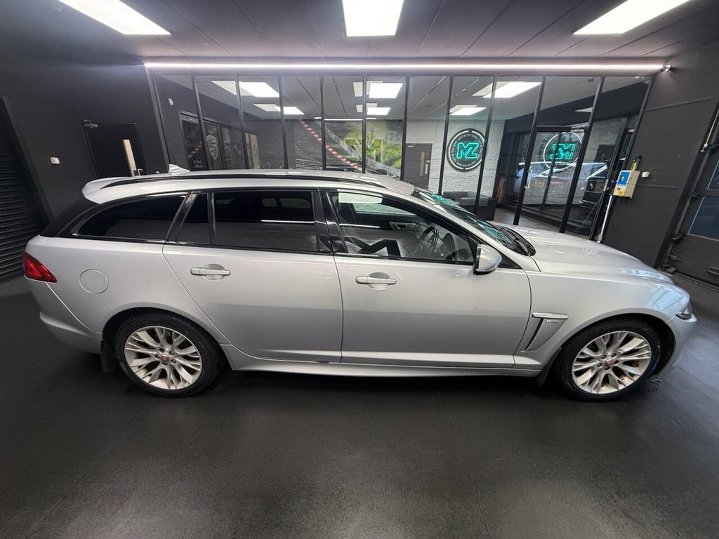 Used Jaguar XF 2014 for sale - 77583631: Photo 14