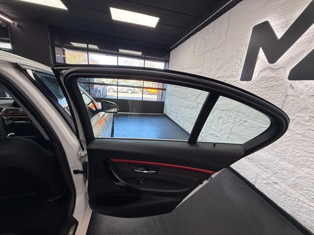 Used BMW 3 Series 2015 for sale - 77834976: Photo 30