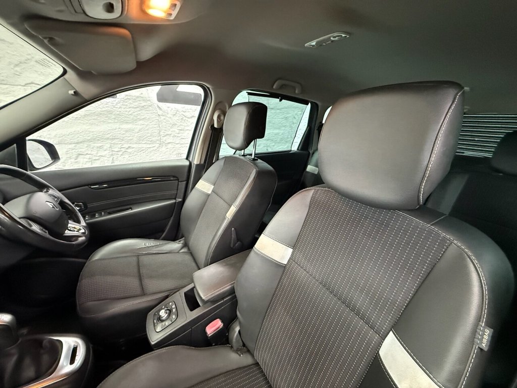 Used Renault Grand Scenic 2014 for sale - 77499020: Photo 17