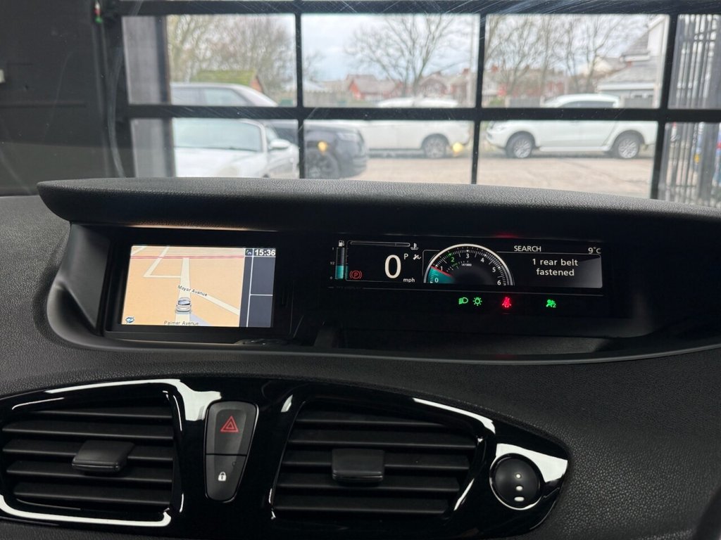 Used Renault Grand Scenic 2014 for sale - 77499020: Photo 23