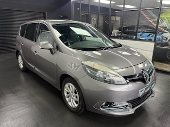 Used Renault Grand Scenic 2014 for sale - 77499020: Photo